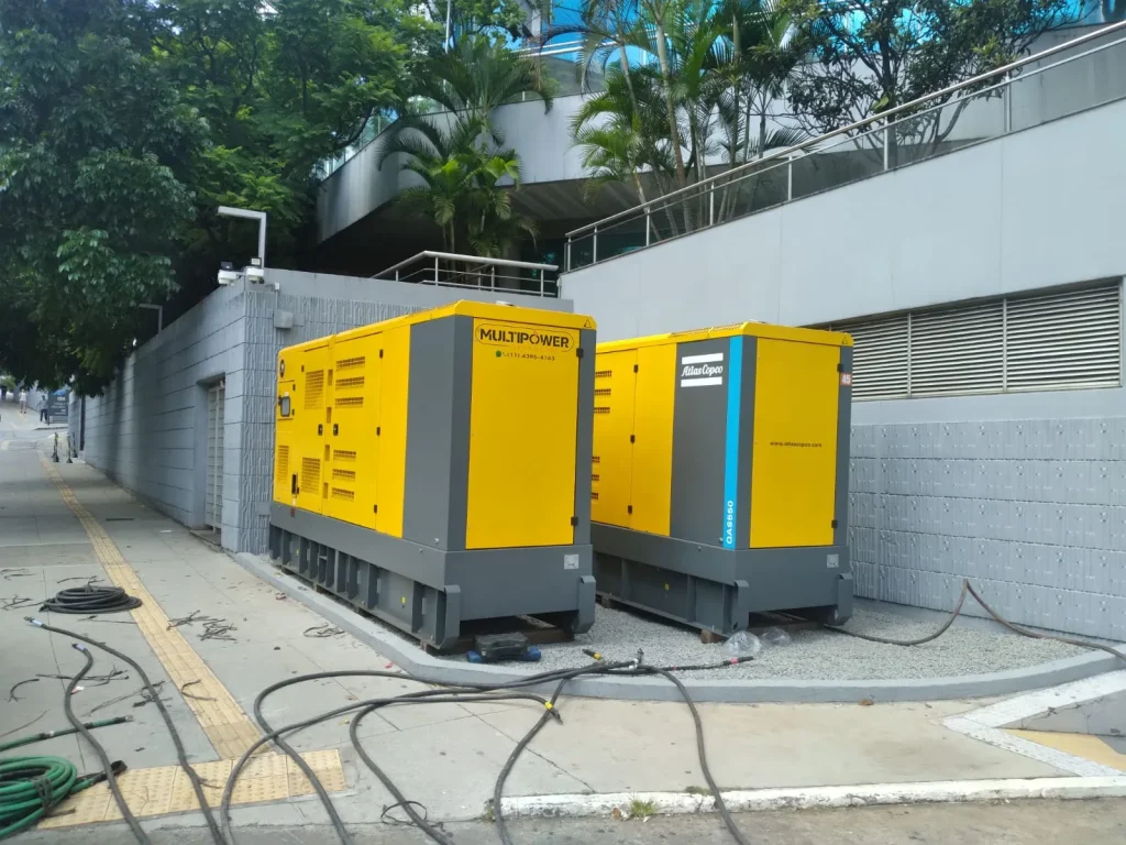 Instalação temporária de geradores com cabos em infraestrutura de data center
